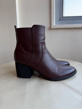 Naturalizer Soul Women’s Brown Burgundy Ankle Boot Size 10